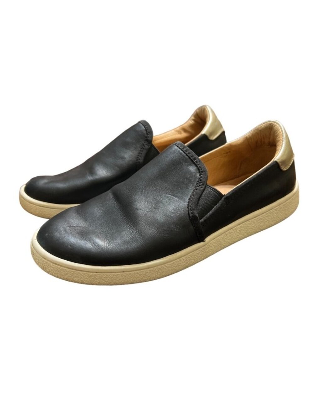 UGG Cas Black Leather Slip On Sneakers 1019108 Size 7 Shoes Rubber Sole